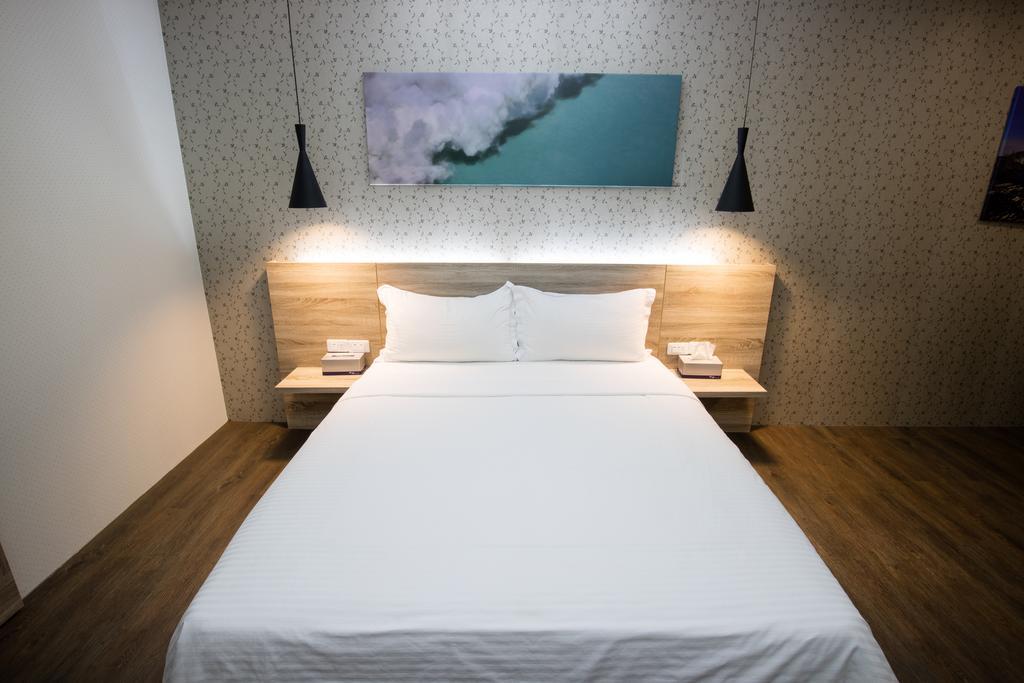 Cozy Cozy Hostel 台南 エクステリア 写真