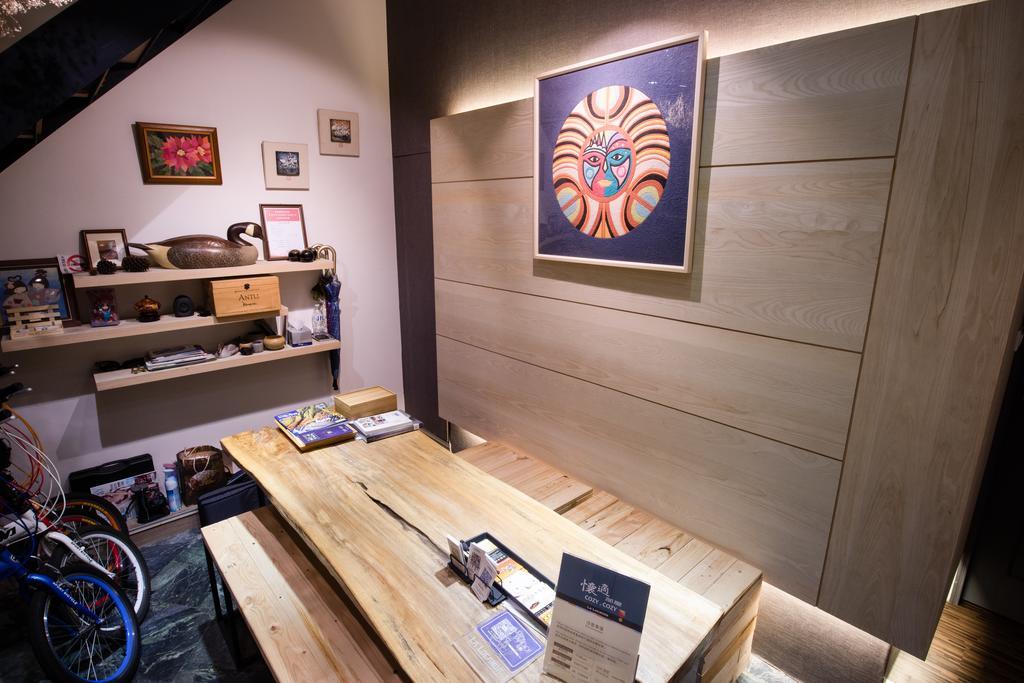 Cozy Cozy Hostel 台南 エクステリア 写真