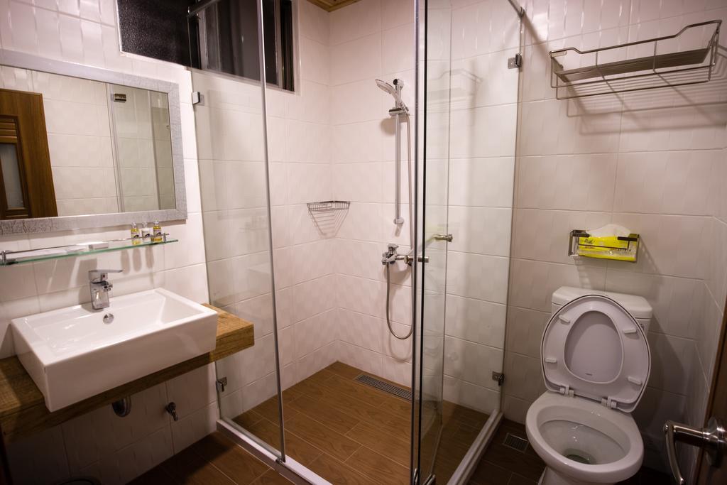 Cozy Cozy Hostel 台南 エクステリア 写真